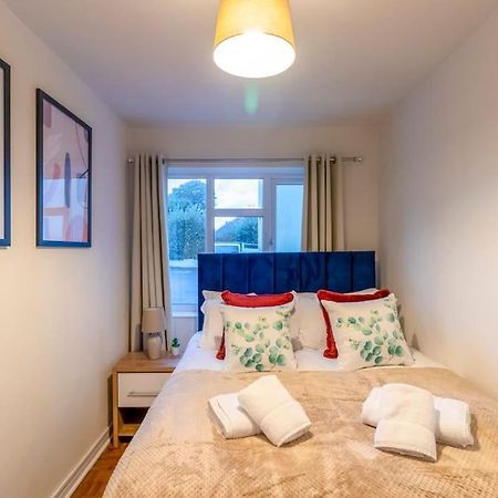 Beautiful Sea View 2 Bedroom Sleeps 6-Free Parking بورنماوث المظهر الخارجي الصورة